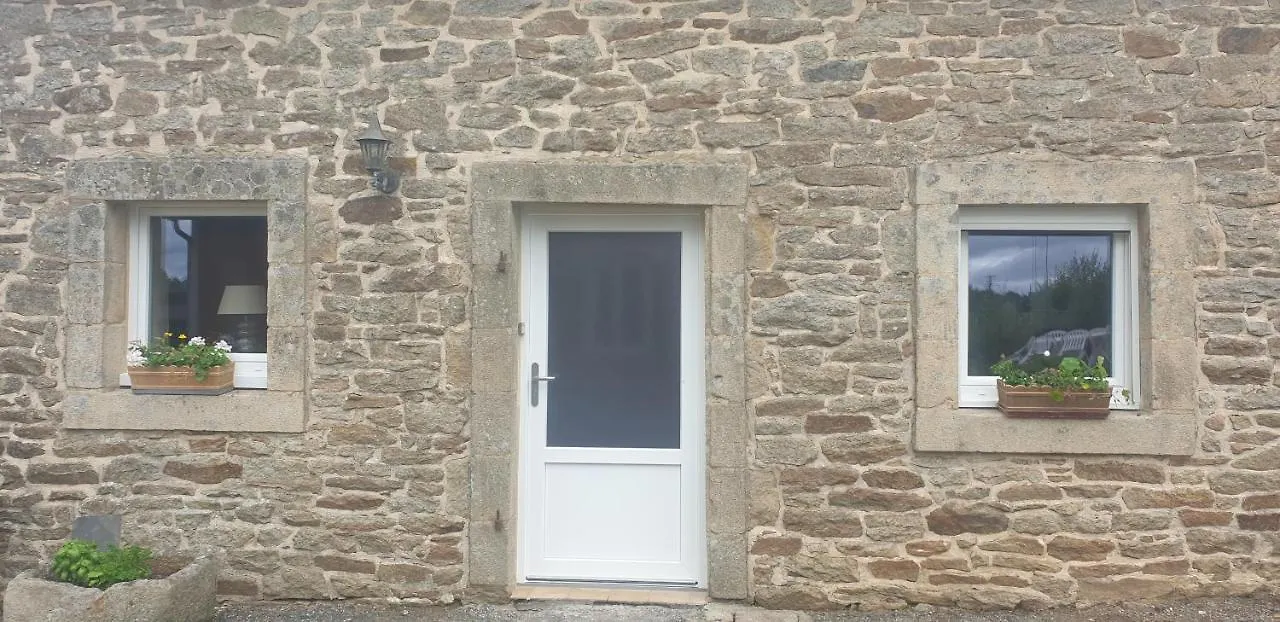 Gîte de la Jumenterie des Crinières Blanches 1 Roudouallec 0*,